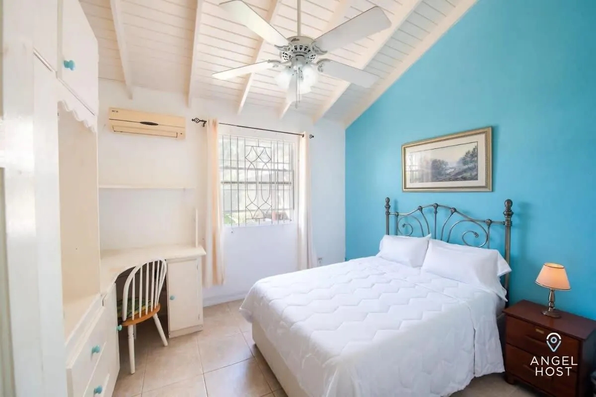 別荘 Beachy Cottage I Kitchen I Wi-Fi I Shaded Cabana I Parking サンフィリップ バルバドス